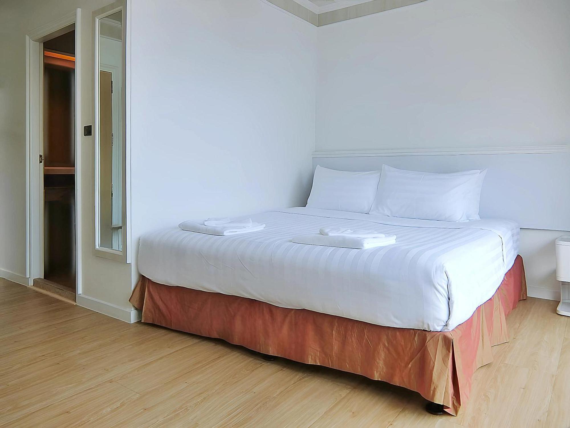 Sira Boutique Residence - Newly Renovated Patong Exterior photo