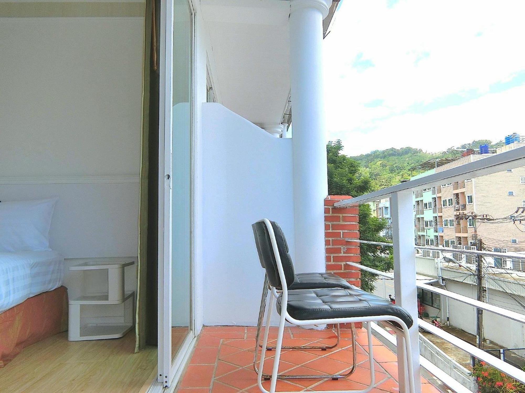 Sira Boutique Residence - Newly Renovated Patong Exterior photo