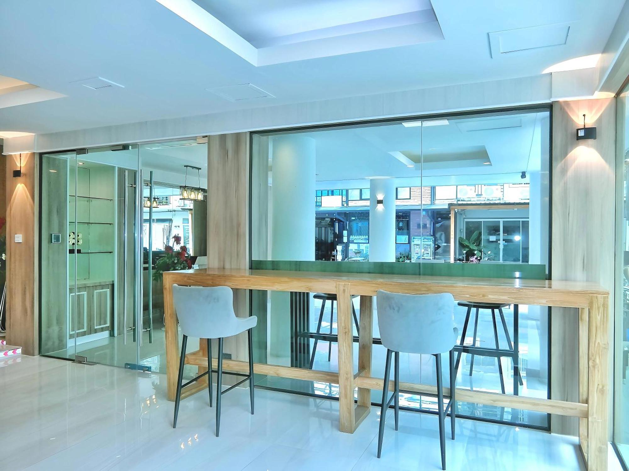 Sira Boutique Residence - Newly Renovated Patong Exterior photo
